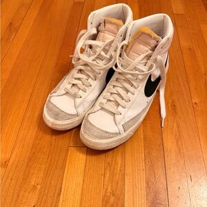 Nike White and Black High-Top Sneakers SB